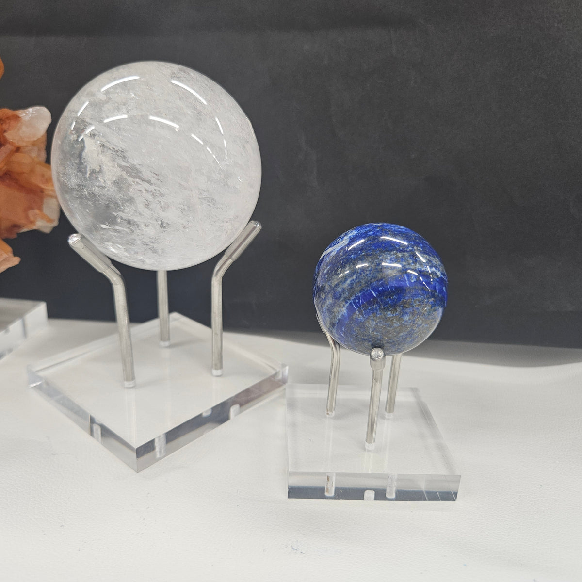 金属アーム付き アクリルディスプレイ台座