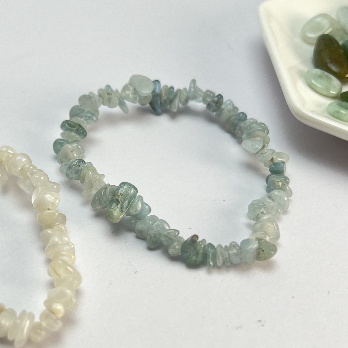 さざれブレスレット:アクアマリン 約5〜6mm