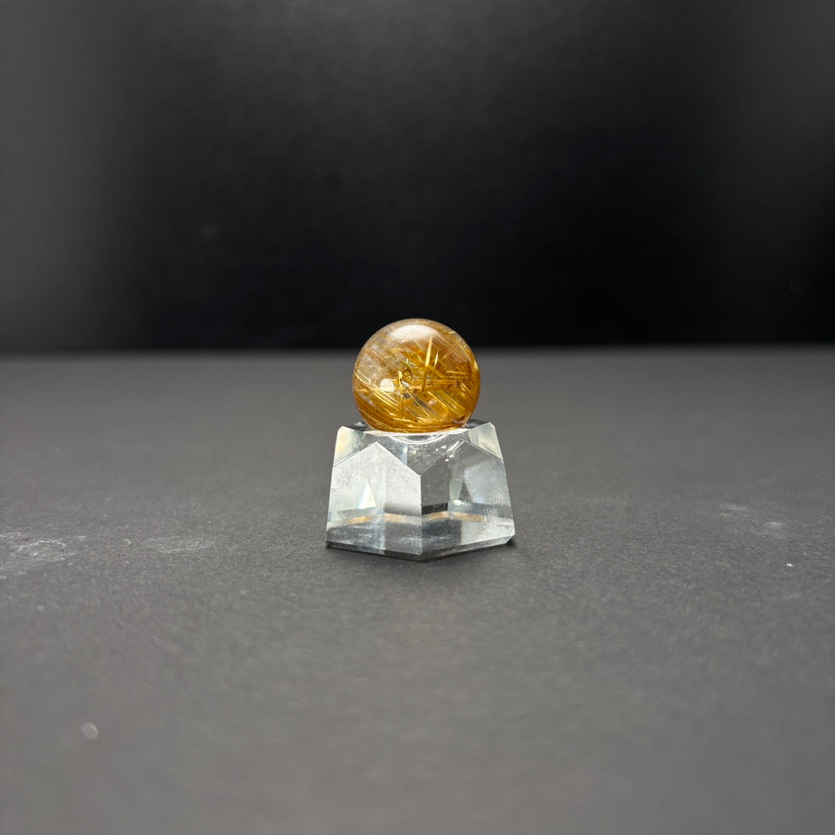 【高品質】タイチンルチルスフィア 18mm(台座付き)