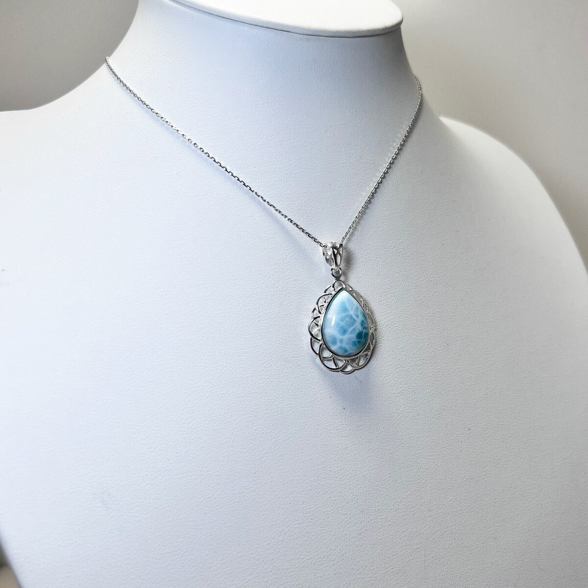 レースデザイン ラリマーストーン ネックレストップ【ネックレス トップ単品】