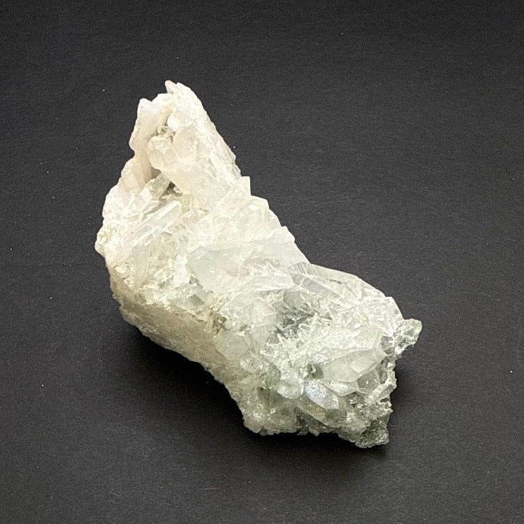 マニハール水晶 原石
