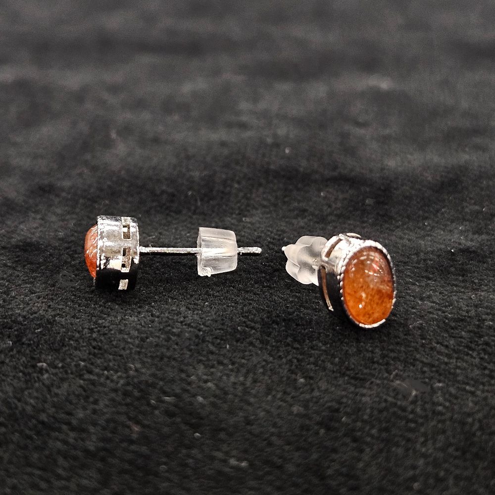 サンストーン ピアス【フチあり】 7mm × 5mm