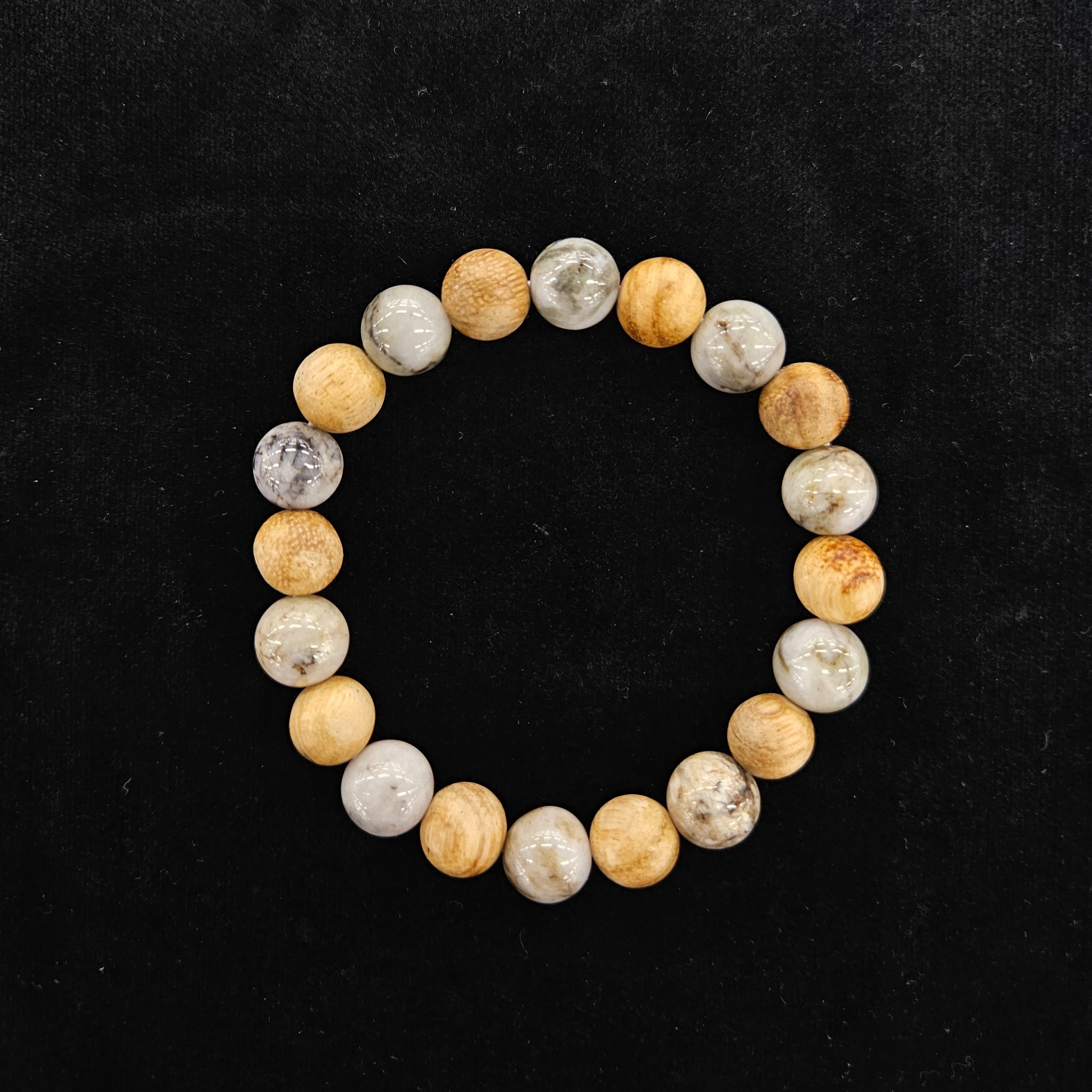 ギャル霊媒師 飯塚唯先生】飯塚唯 × 天然石ブレスレット – STONEMARKET