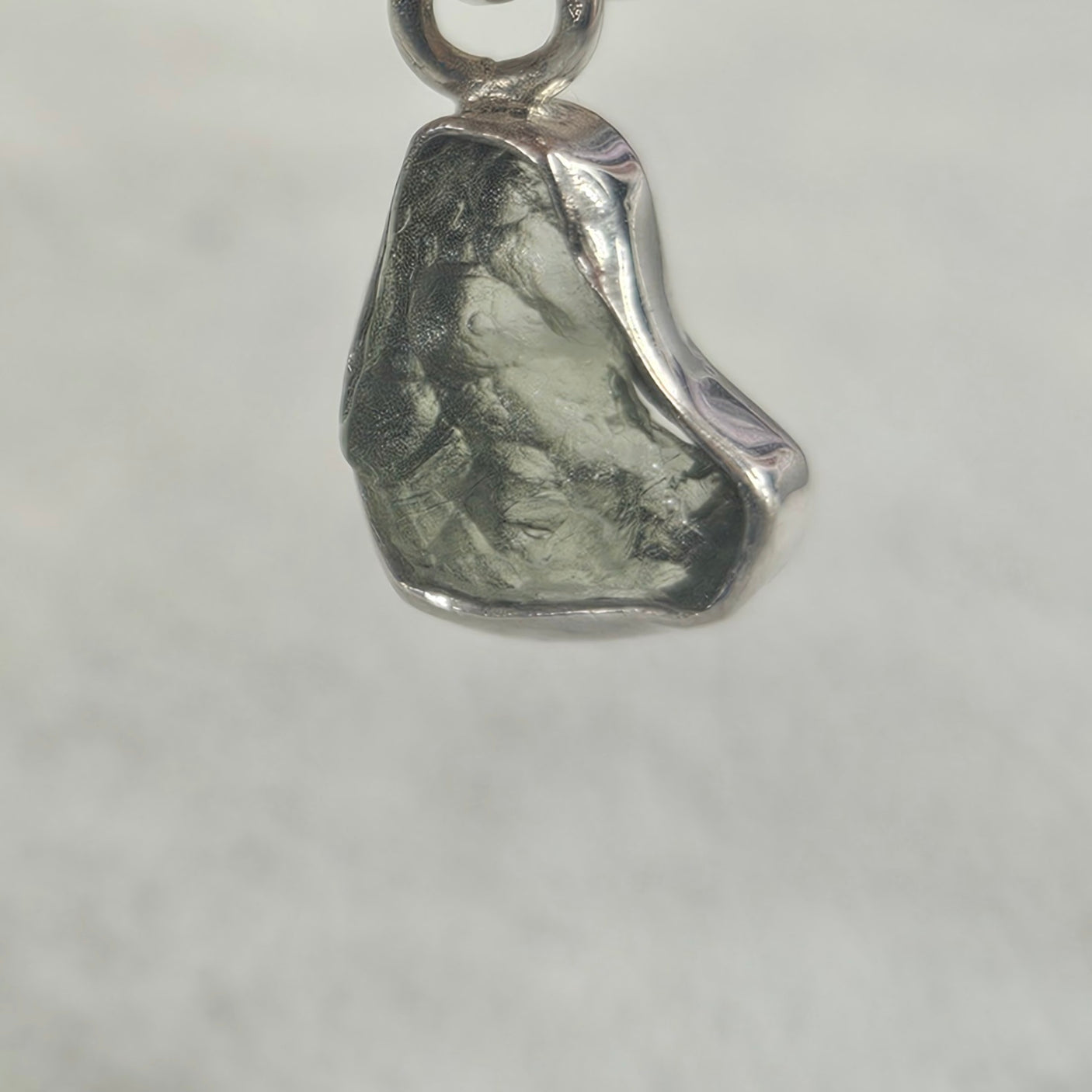 モルダバイト シルバーペンダントトップ