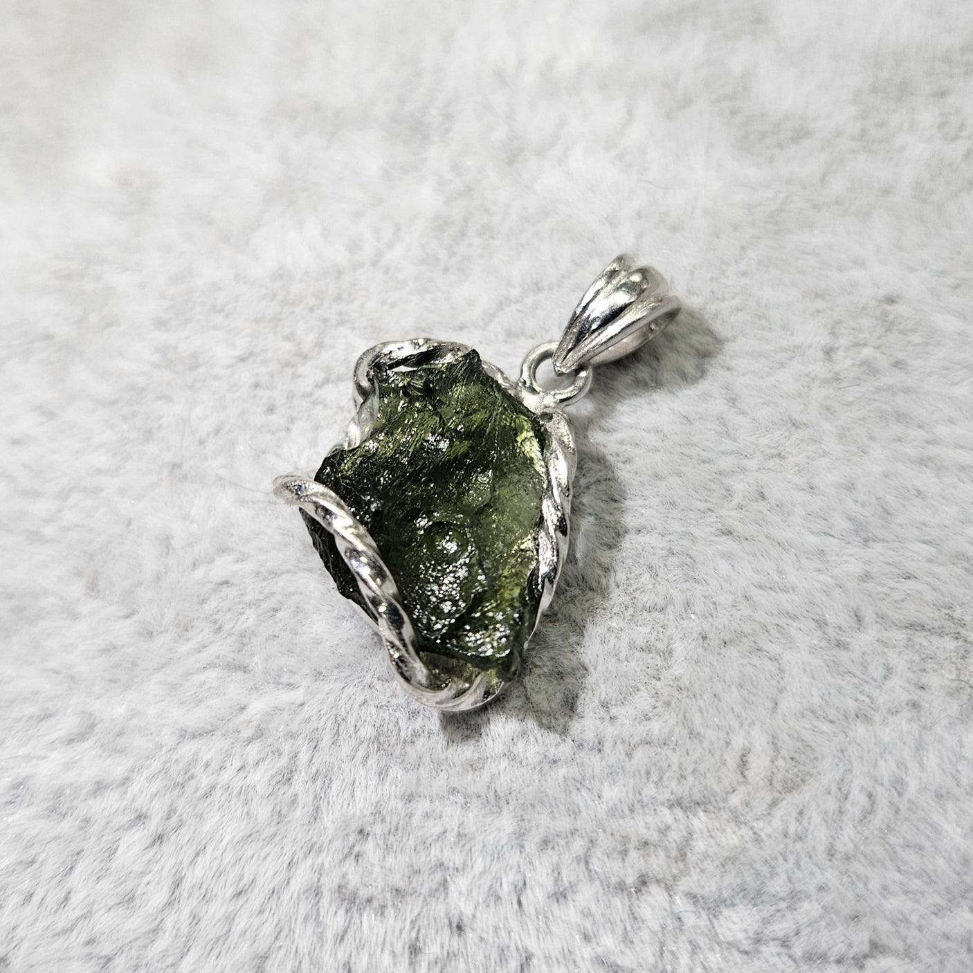 モルダバイト シルバーペンダントトップ