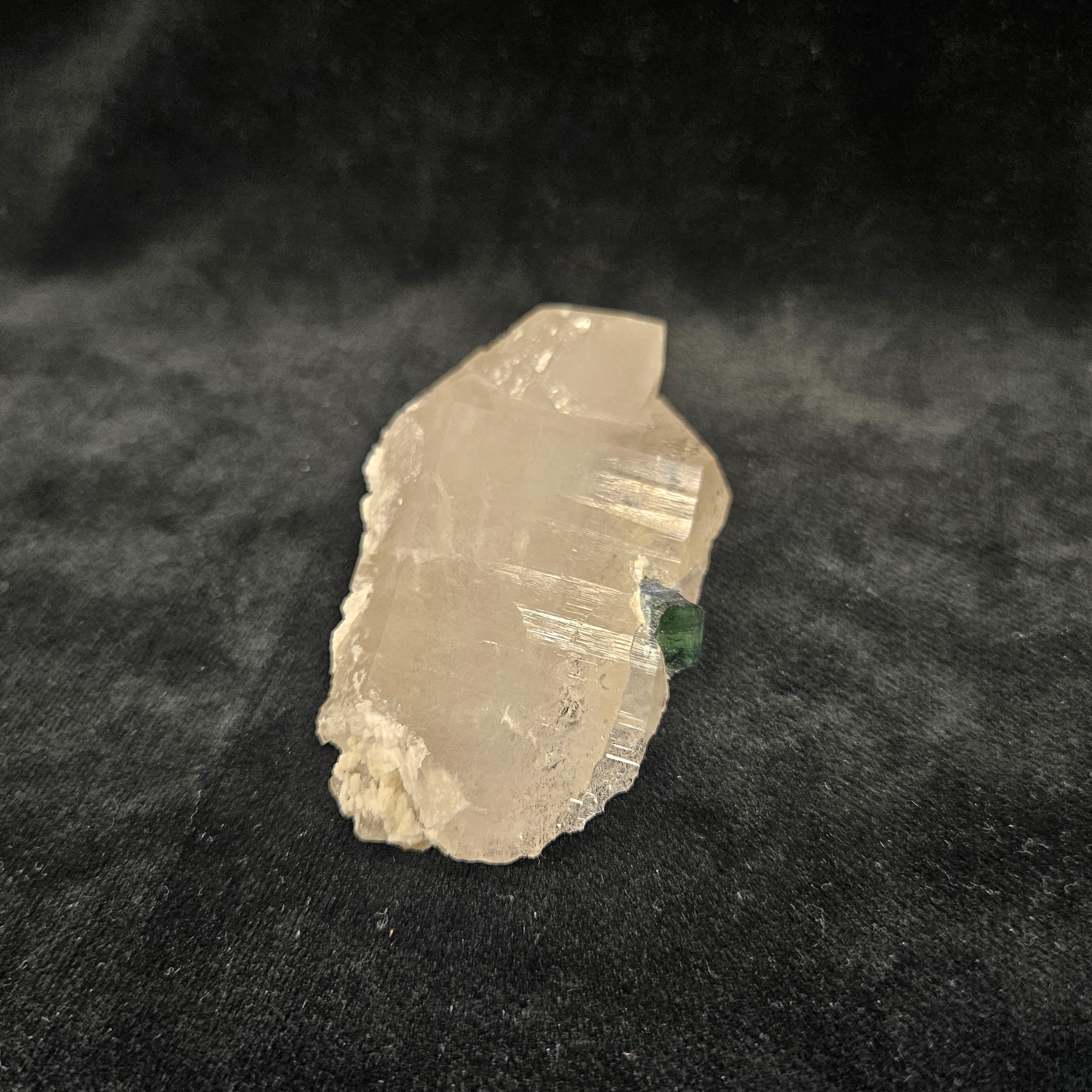 トルマリンクォーツ原石 約38×63×19mm/50g – STONEMARKET ONLINESHOP