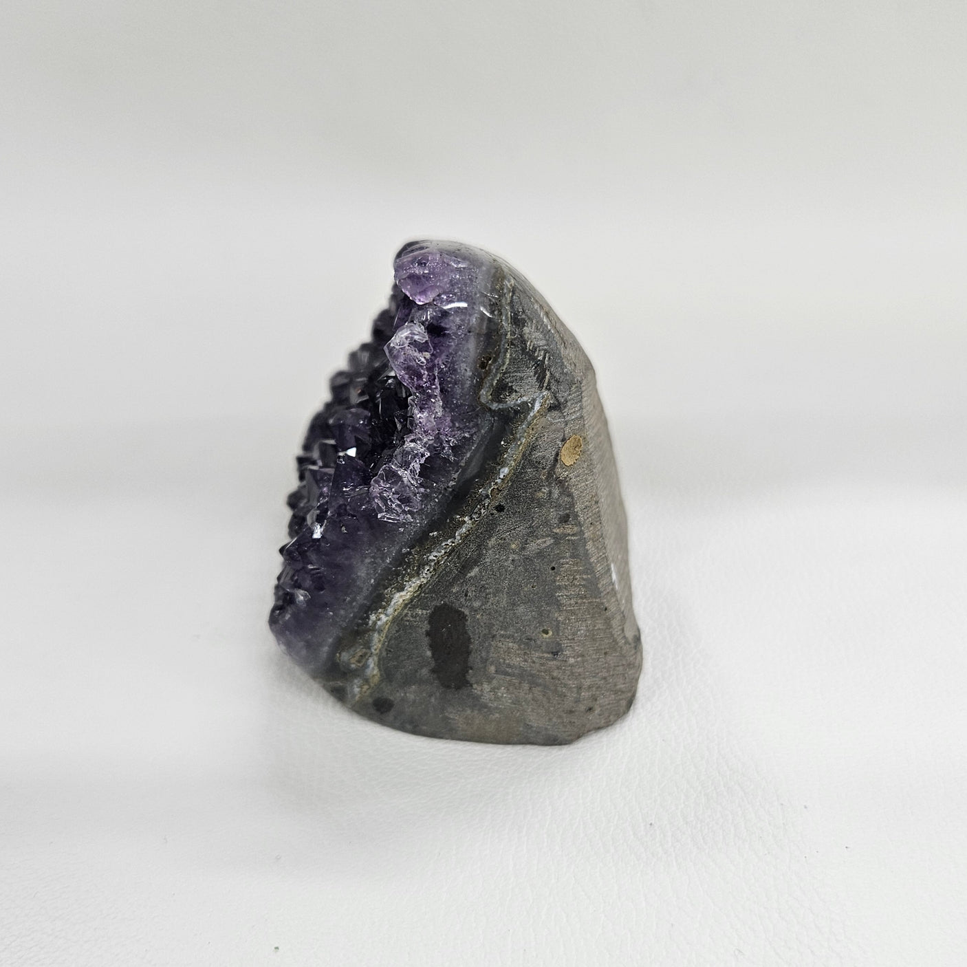 アメジスト（ウルグアイ産） 約44x60×55mm/164g