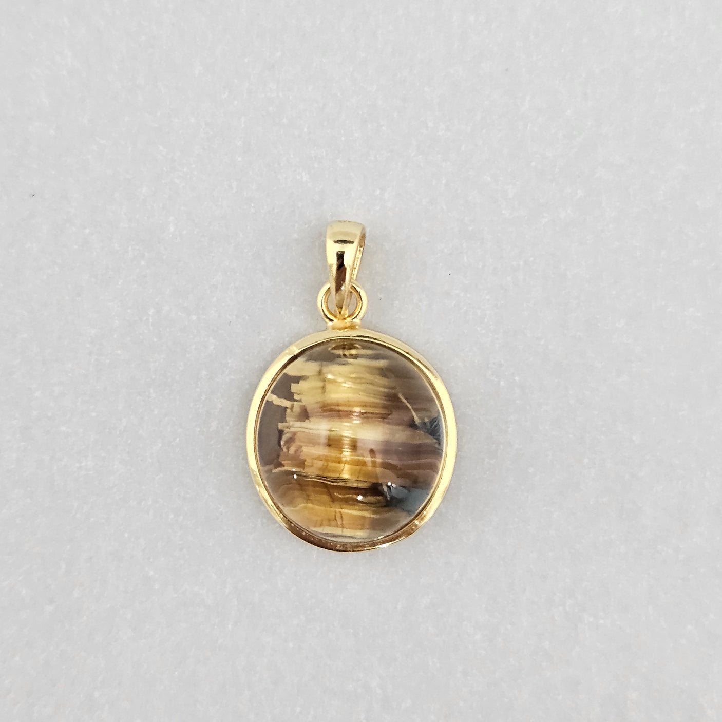 キャッツアイタイチンルチルペンダントトップ 約15x14mm 【会長秘蔵コレクション】＜0103＞