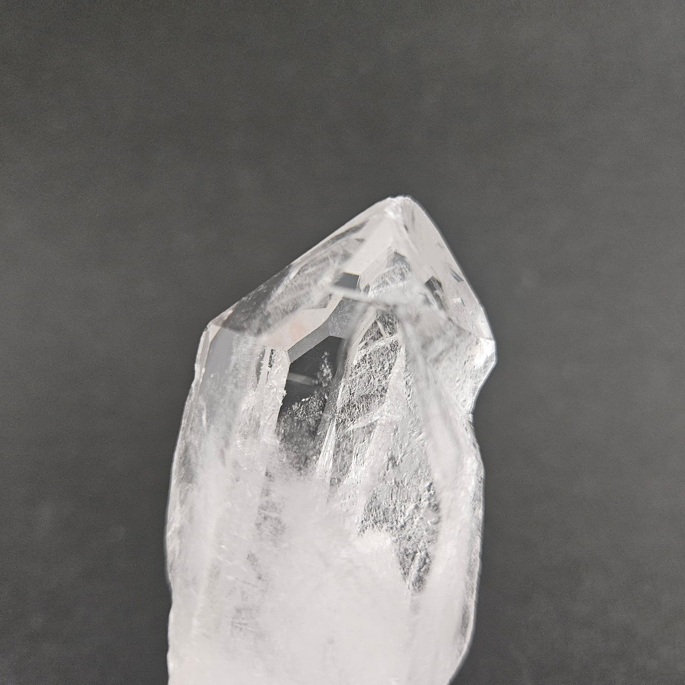 水晶ポイント原石 約69g 【会長秘蔵コレクション】＜0052＞