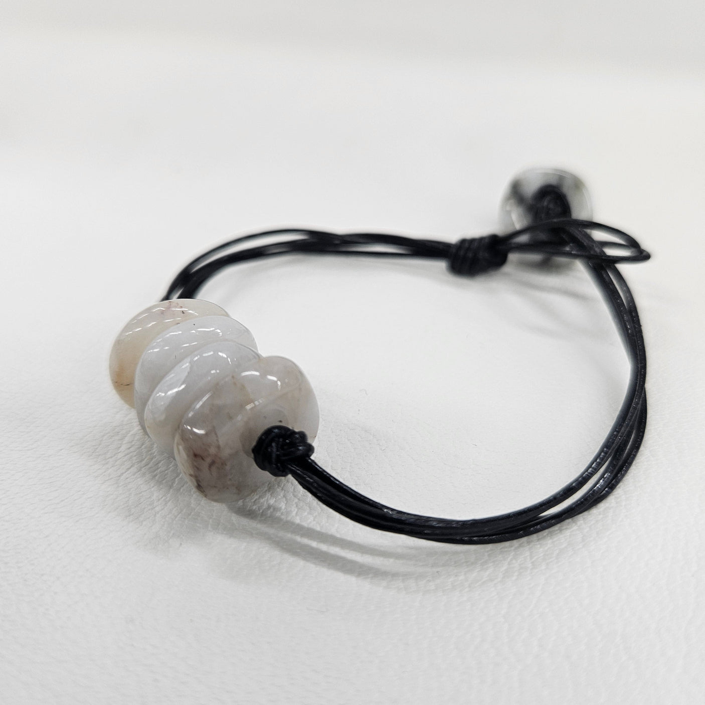 おいせ石 ドーナツ型コードブレスレット