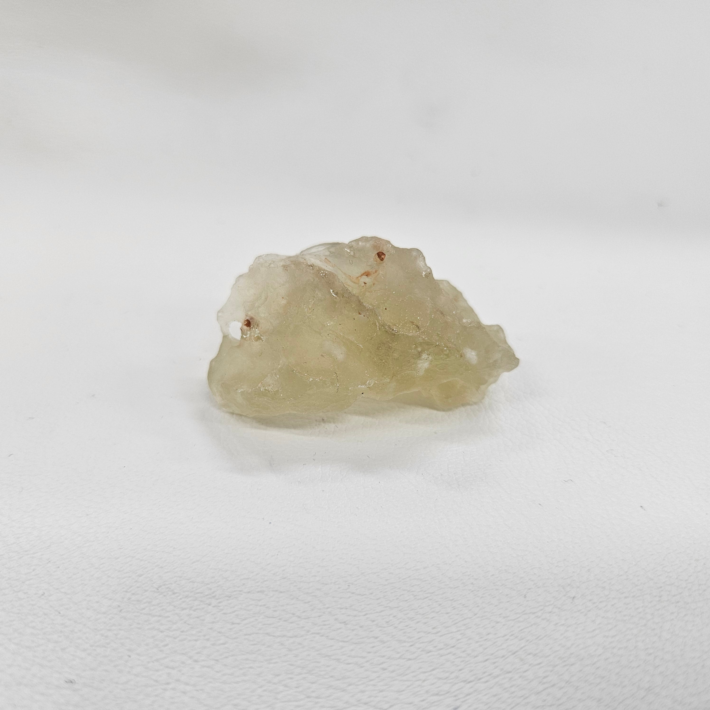 リビアングラス　原石 リビアングラス原石 約26x44×22mm/20g – STONEMARKET ONLINESHOP