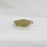 リビアングラス原石 約28x50×20mm/26g
