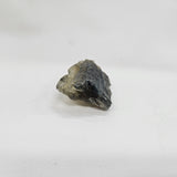 ブラックリビアングラス原石 約28x47×22mm/31g