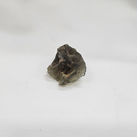 ブラックリビアングラス原石 約38x60×24mm/43g