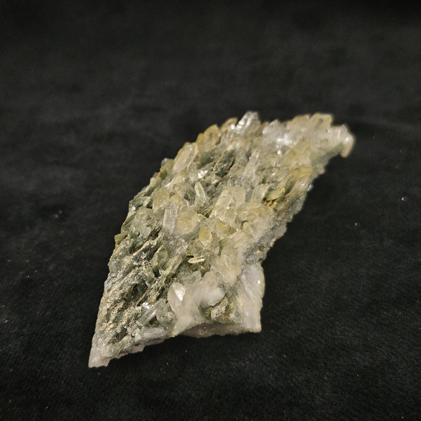 【産地直送価格‼】マニハール産 ヒマラヤ水晶クラスター 約30g【入荷日：7/8　ダンボールNo.08】