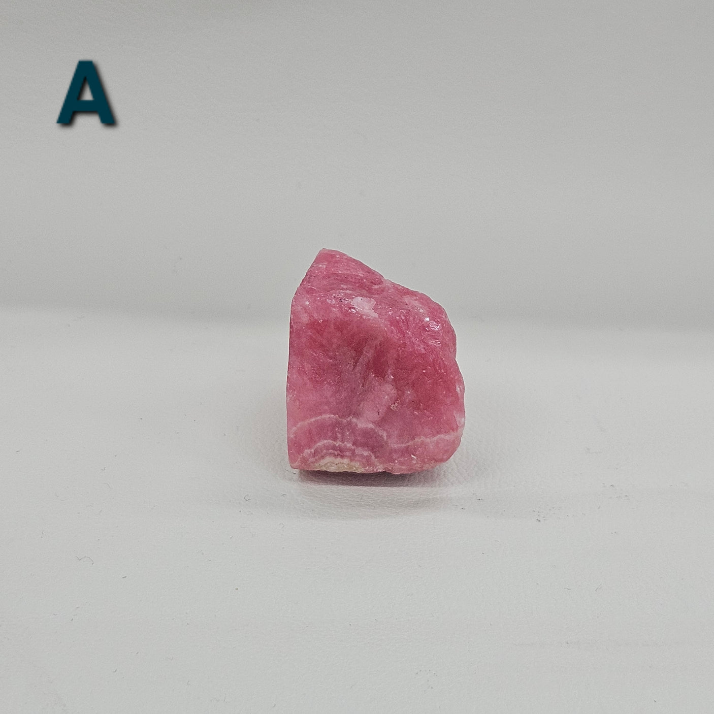インカローズ原石（約55g）