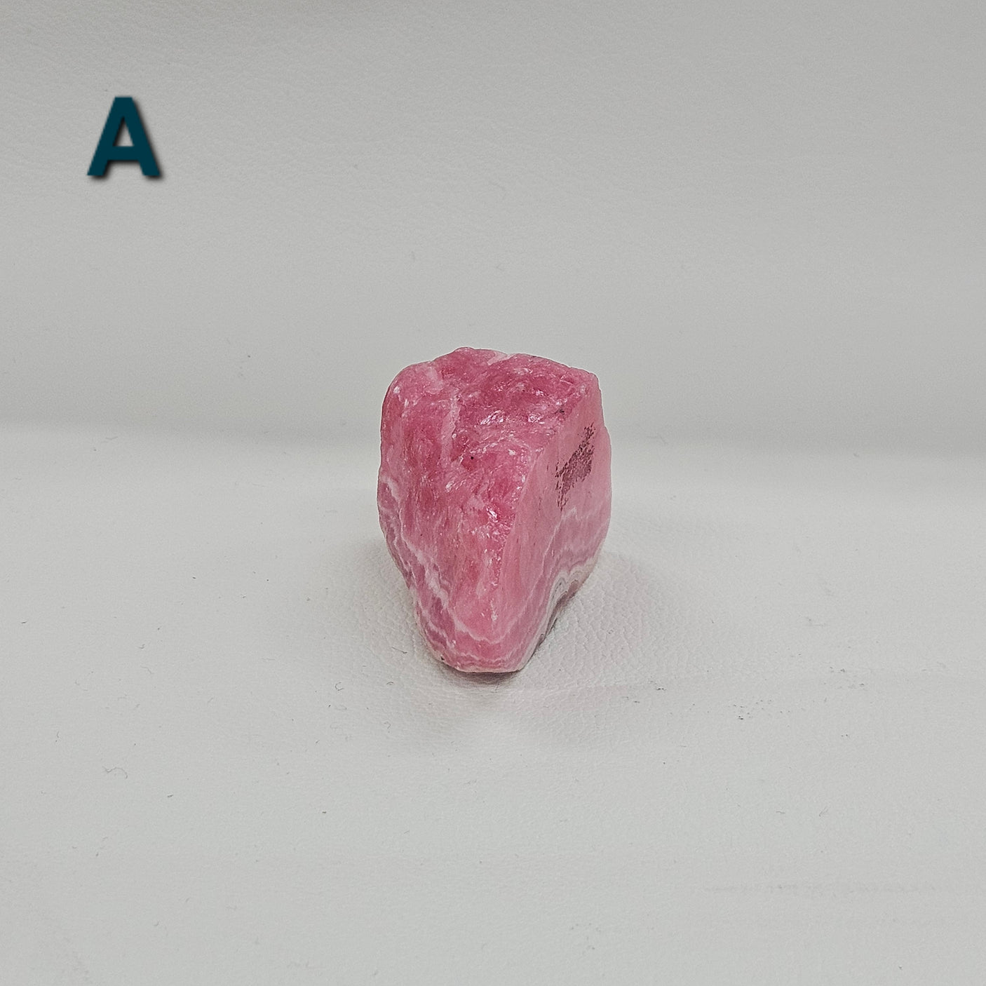 インカローズ原石（約55g）