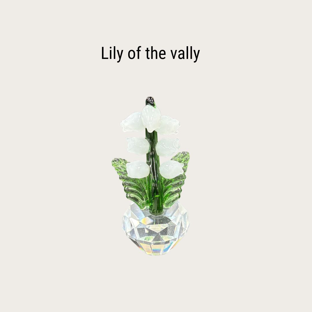 すずらんガラスオブジェ（ホワイト）　高さ約10.5cm 横幅約4.5cm（約450g）