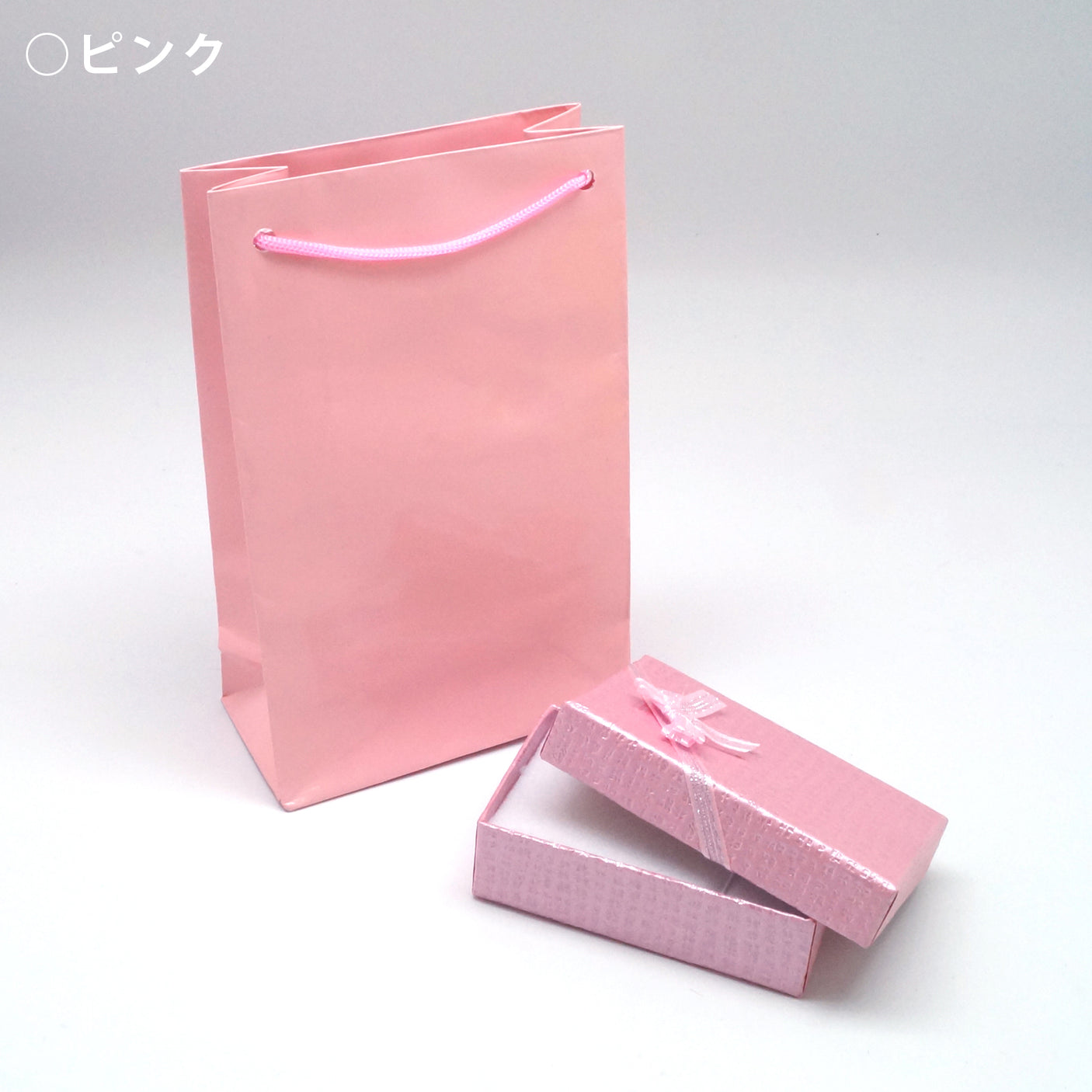 リボンギフトボックス（ネックレス・ロングピアス・ロングイヤリング用）