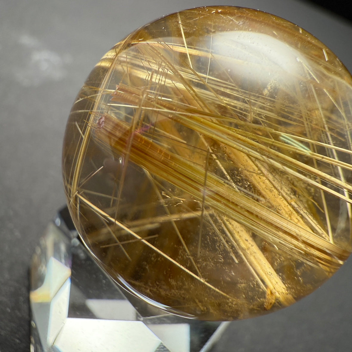 ルチルクォーツスフィア28.2㎜ - 金運 - ヒカル関連 – STONEMARKET