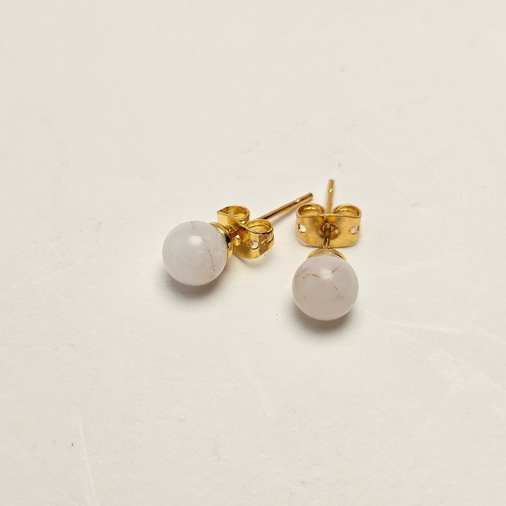おいせ石丸玉ピアス【6mm】