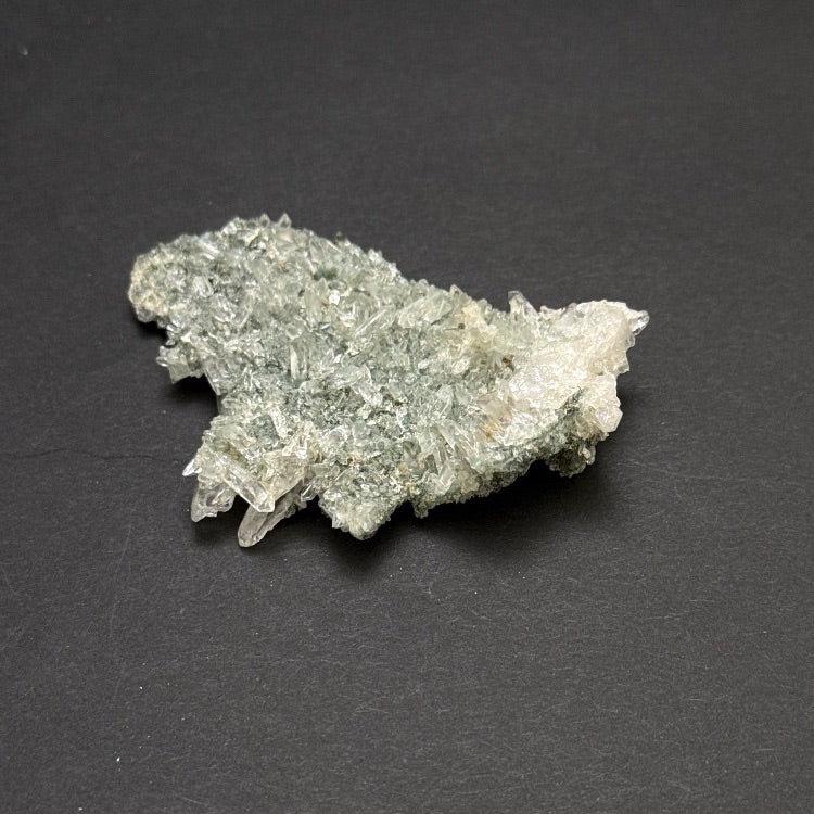 【産地直送価格‼】マニハール産 ヒマラヤ水晶クラスター 約30g【入荷日：7/8　ダンボールNo.06】