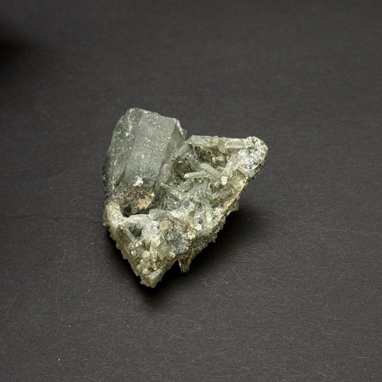 マニハール水晶約30〜40g 原石