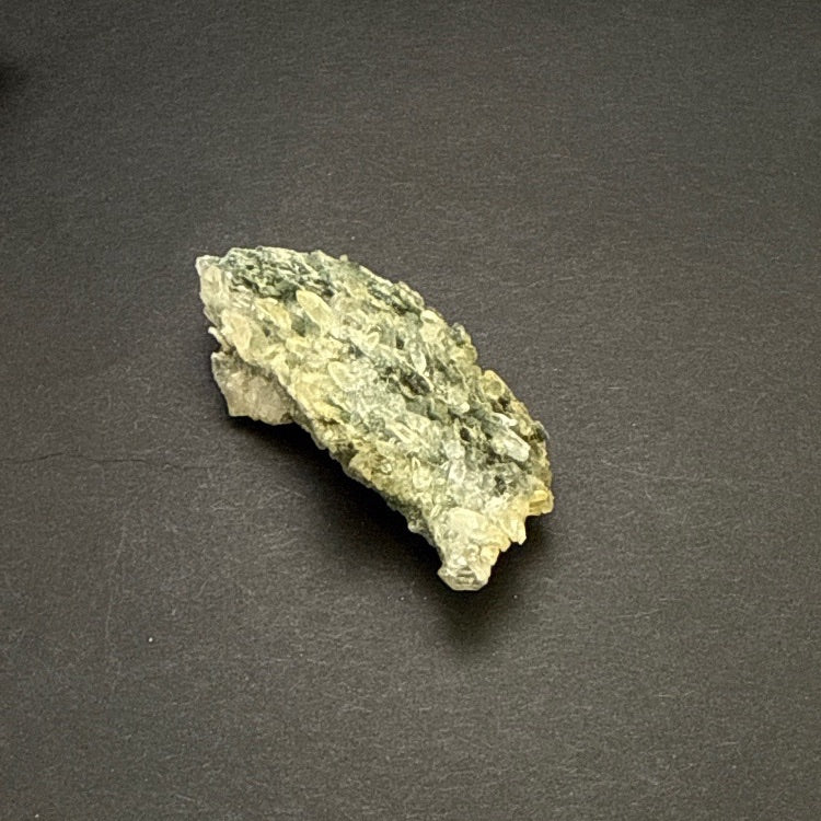 マニハール水晶約30〜40g 原石