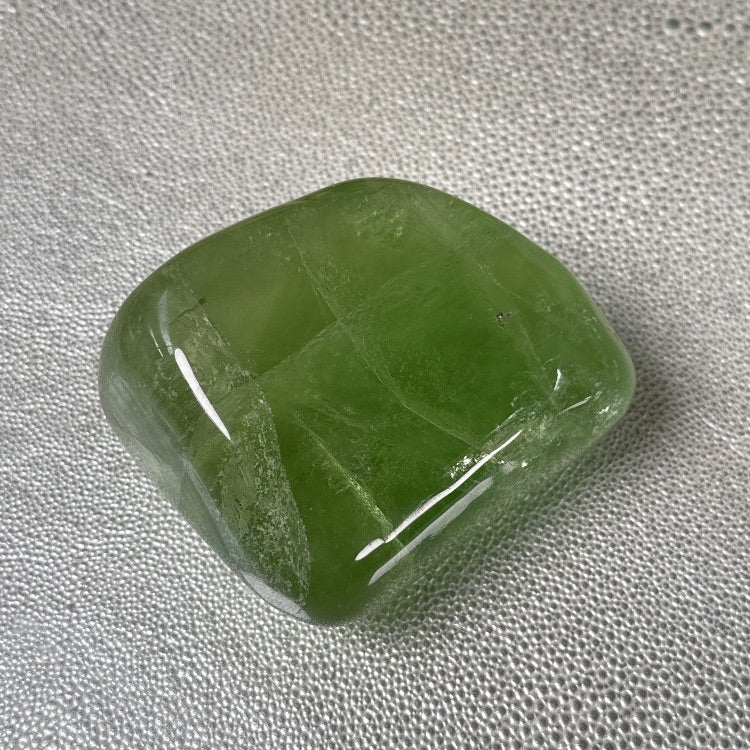 フローライト原石 約820g 【会長秘蔵コレクション】＜0048＞