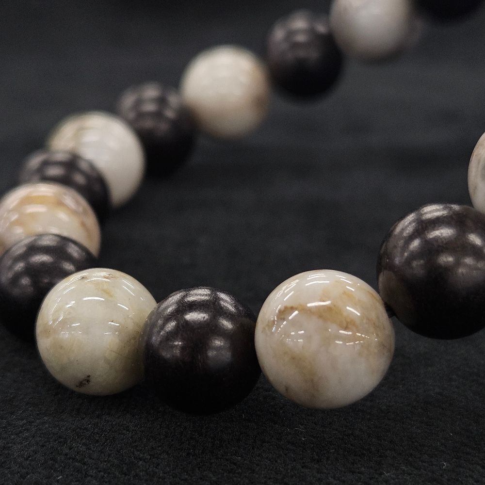 おいせ石×黒檀 ブレスレット 内径約16.5cm ルース約10mm