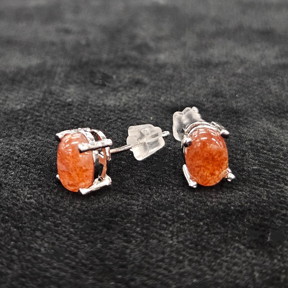 サンストーン ピアス　7mm × 5mm