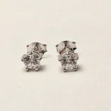 ジルコン(ホワイト) ピアス