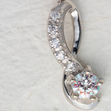 【Twinkle Dream Star premium】カット入りオーロラカラーネックレストップ単品